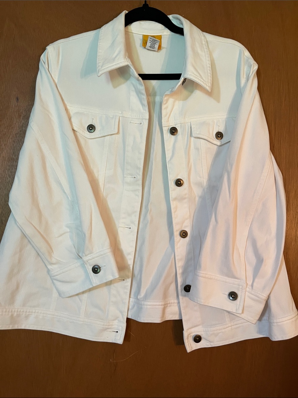 Ladies, lightweight white denim jacket with stretch